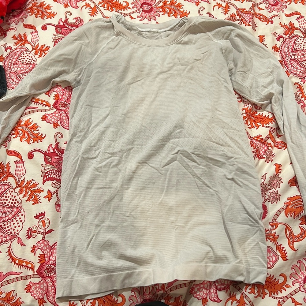 White long sleeve swiftly